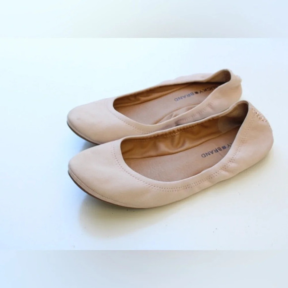 Lucky Brand Emmie flats - Picture 2 of 13